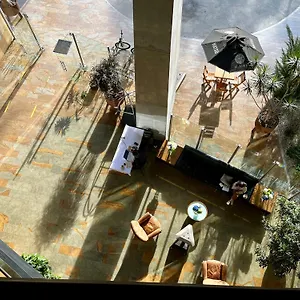 elegante-y-encantador-loft-cerca-del-aeropuerto.colombiamedellinhotels.com/